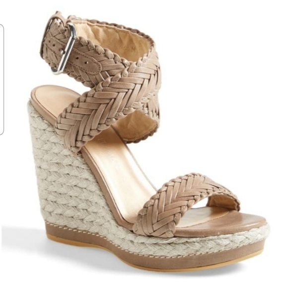 Stuart Weitzman Shoes - Stuart Weitzman Elixir size 6